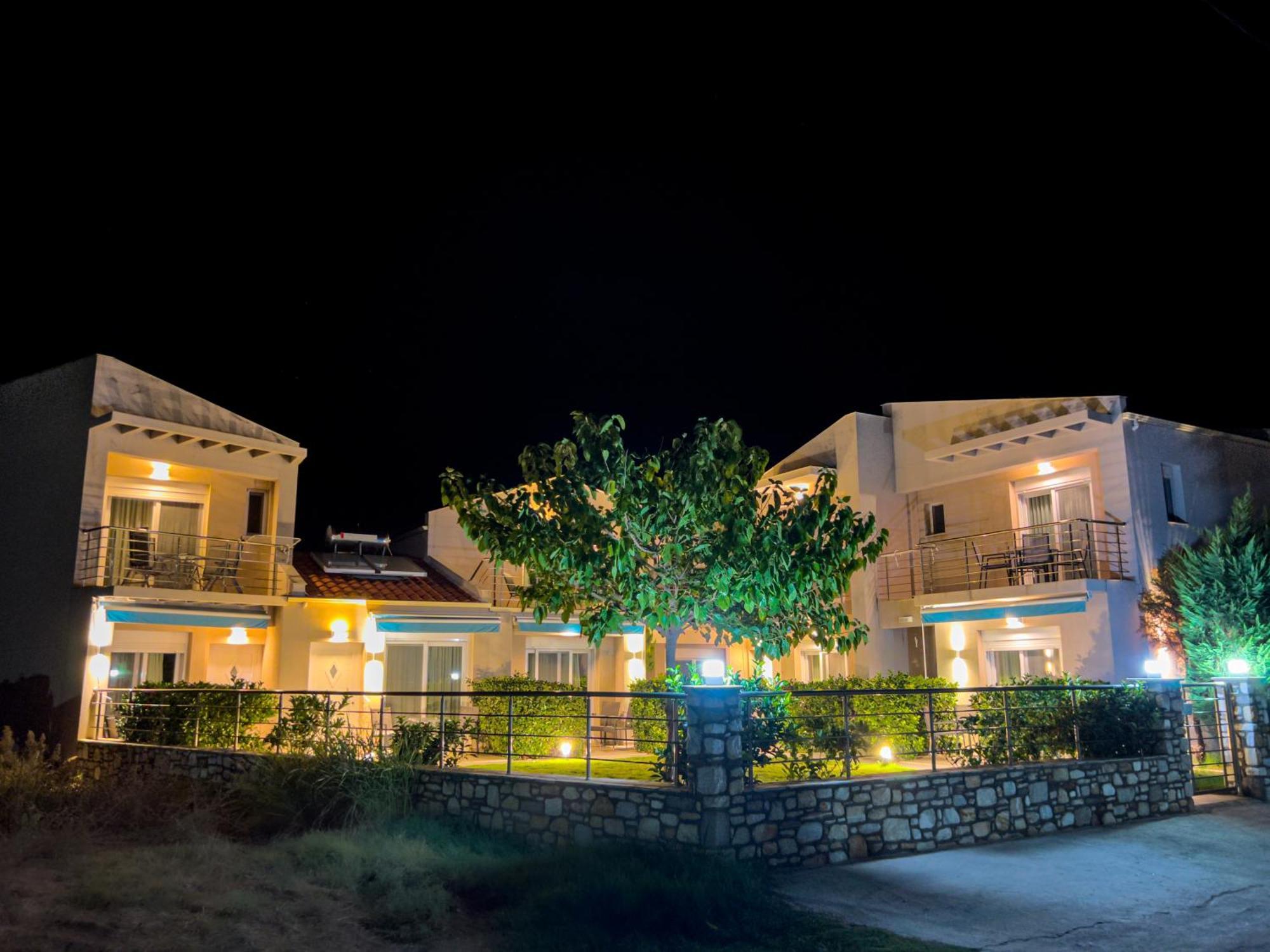 Yalos Beach Maisonettes Skala Sotiros Buitenkant foto