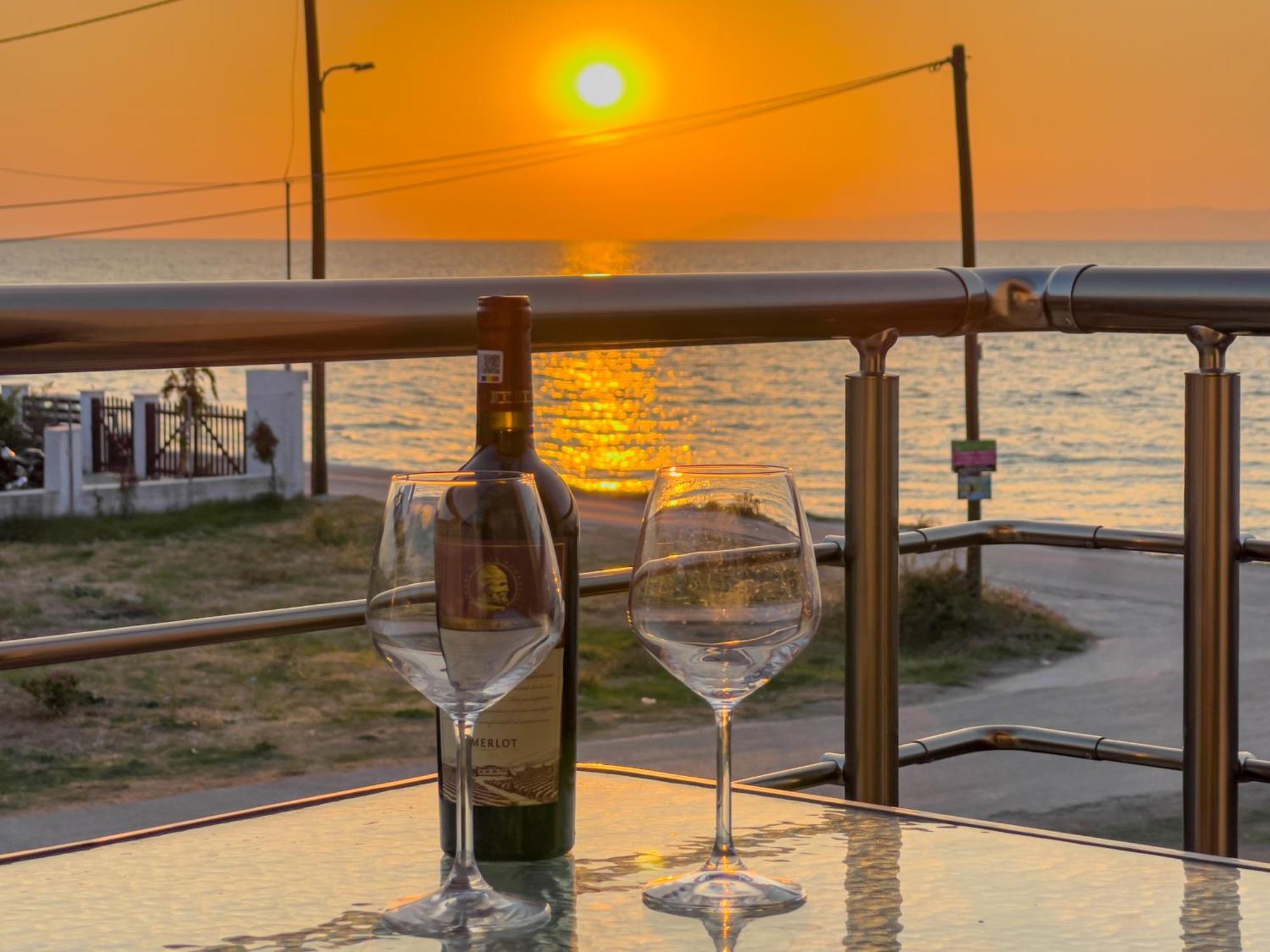 Yalos Beach Maisonettes Skala Sotiros Buitenkant foto