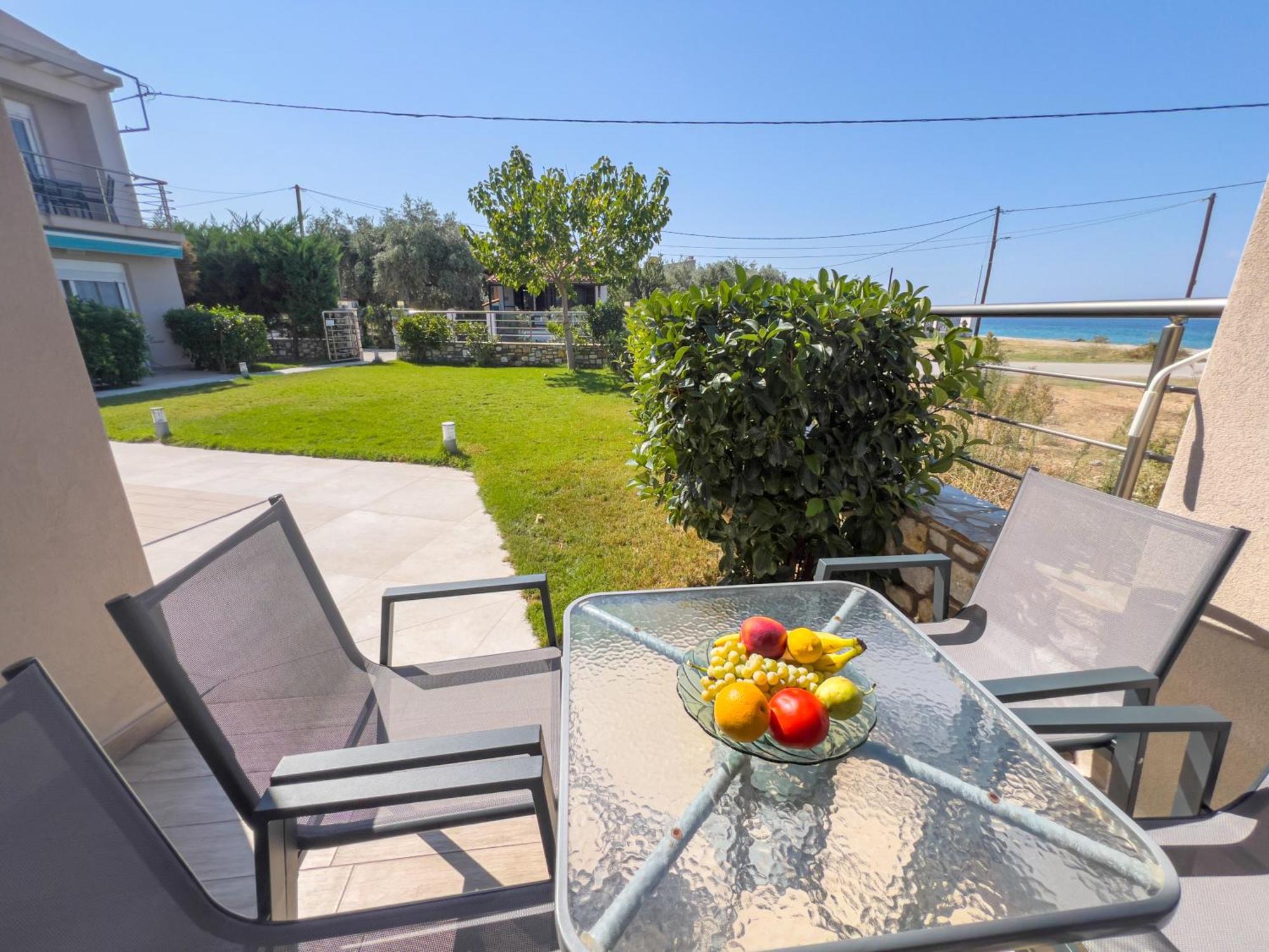 Yalos Beach Maisonettes Skala Sotiros Buitenkant foto